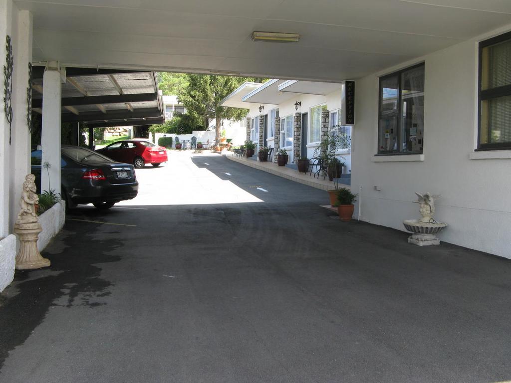 White Manor Motel Cooma Exteriör bild
