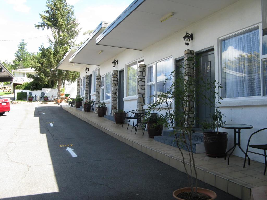 White Manor Motel Cooma Exteriör bild