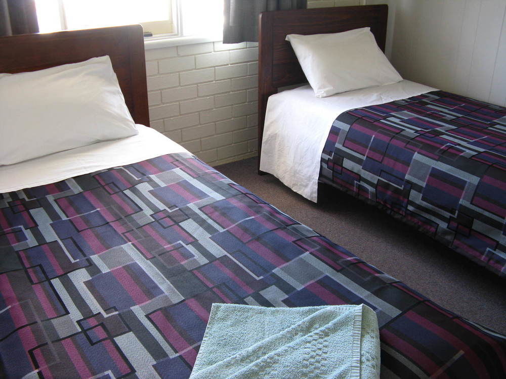 White Manor Motel Cooma Exteriör bild